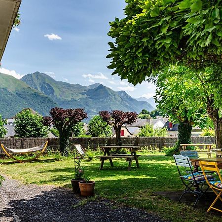 Pyrenees Cycling Lodge Saint-Savin  Екстериор снимка