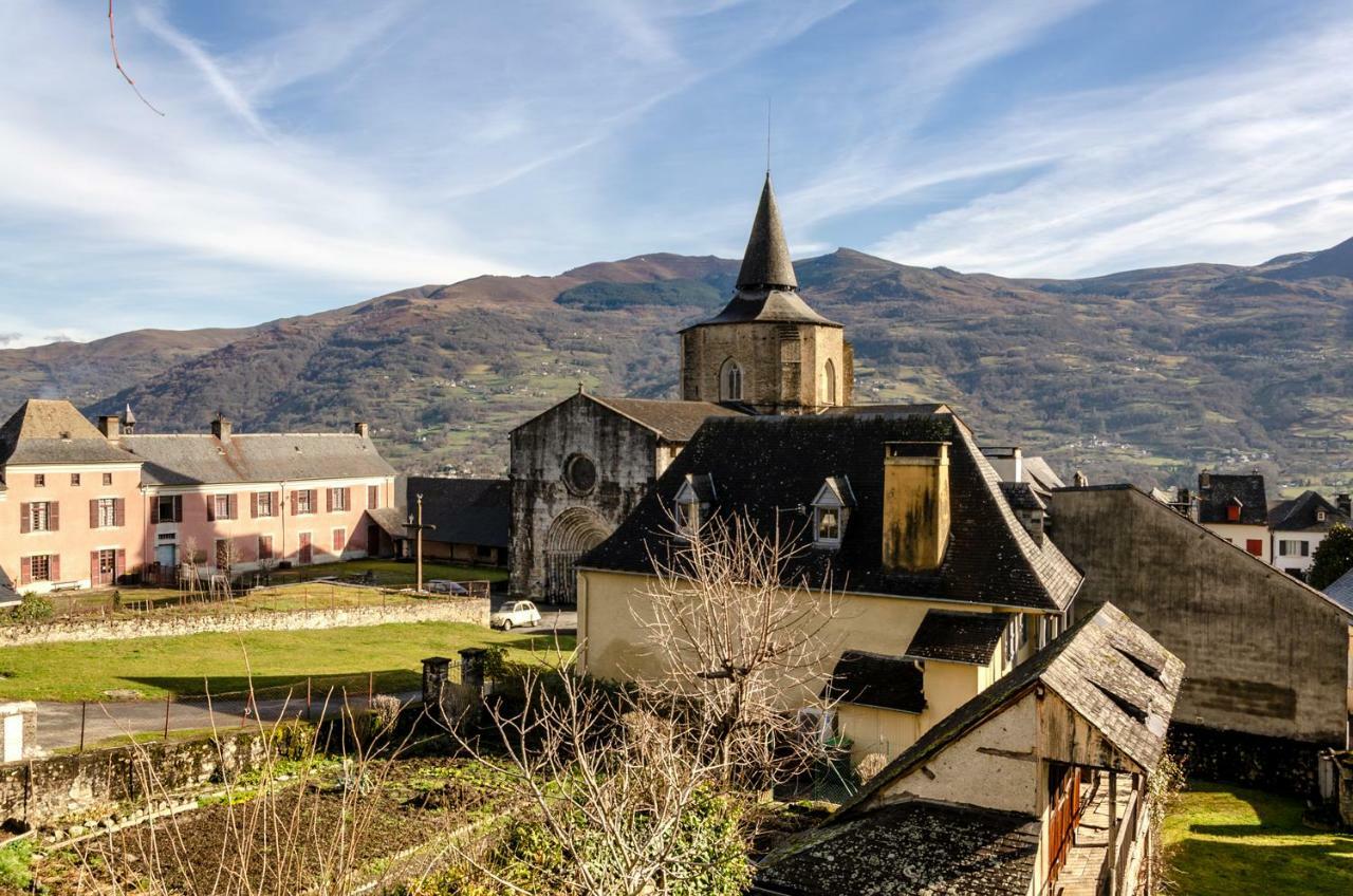 Pyrenees Cycling Lodge Saint-Savin  Екстериор снимка