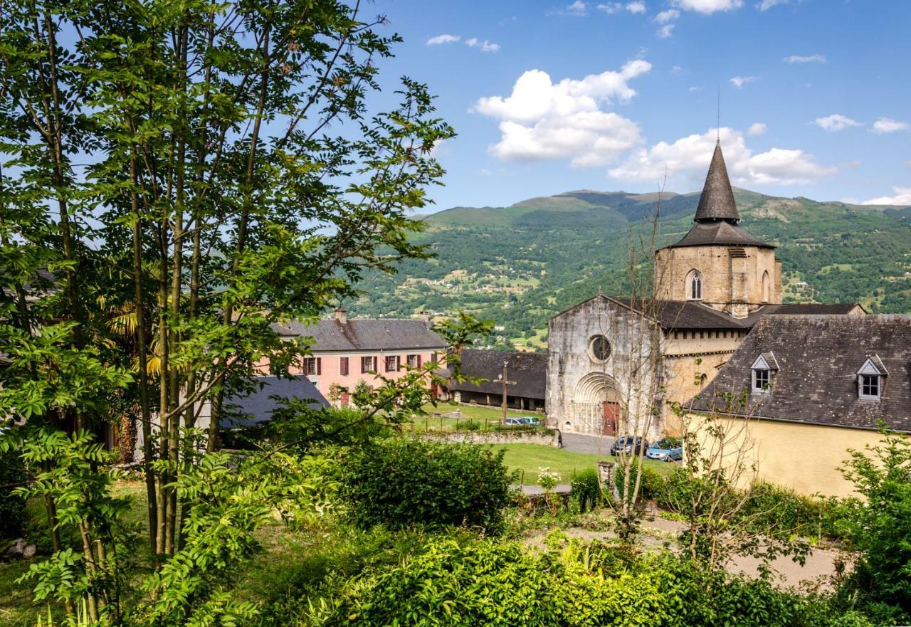 Pyrenees Cycling Lodge Saint-Savin  Екстериор снимка